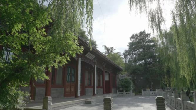 清華大學(xué).jpg