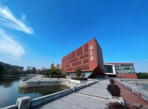 泰州職業(yè)技術(shù)學(xué)院.jpg