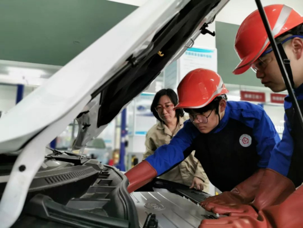 24招生季 ?專業(yè)巡禮 _ 智能制造學(xué)院：新能源汽車技術(shù)7.jpg