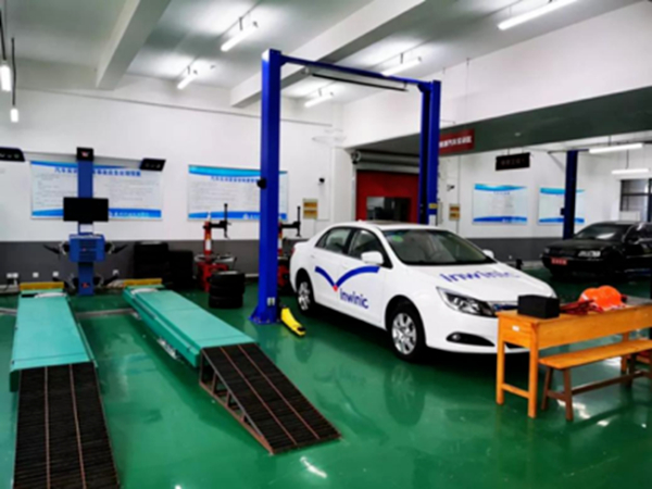 24招生季 ?專業(yè)巡禮 _ 智能制造學(xué)院：新能源汽車技術(shù)11.jpg