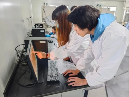 江蘇理工學院 成長四鏡：照見青春的光譜7.png