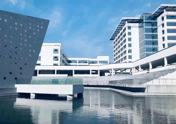 硅湖職業(yè)技術學院_副本.jpg