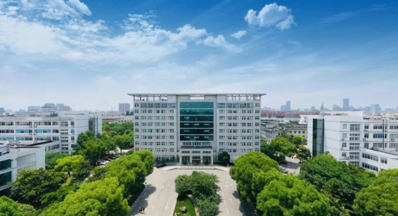 蘇州農(nóng)業(yè)職業(yè)技術(shù)學(xué)院2025年高考志 愿填報(bào)指南（江蘇?。?png