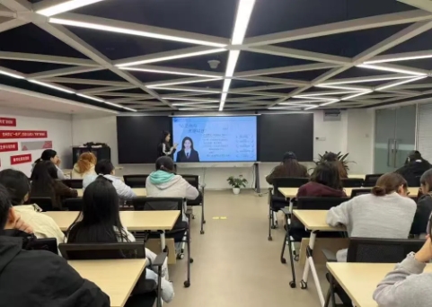 江衛(wèi)冬日集 這些藏在朋友圈里的甜，是青春的“溫度特調(diào)”25.png