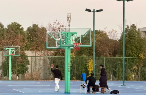 1767580985349688.png 在交院邂逅冬日里的暖13.png